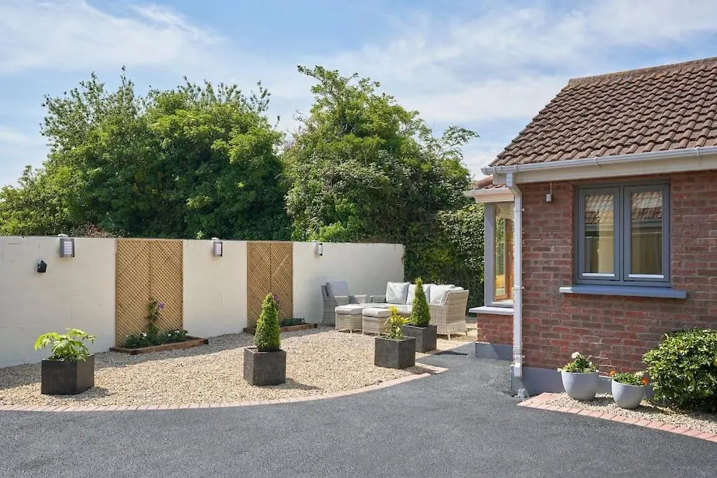 Dublin 'Home From Home', Luxury, Private Secure House