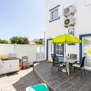 newly-renovated-2-bedroom-townhouse-close-to-salema-beach.hotelaalgarve.com/